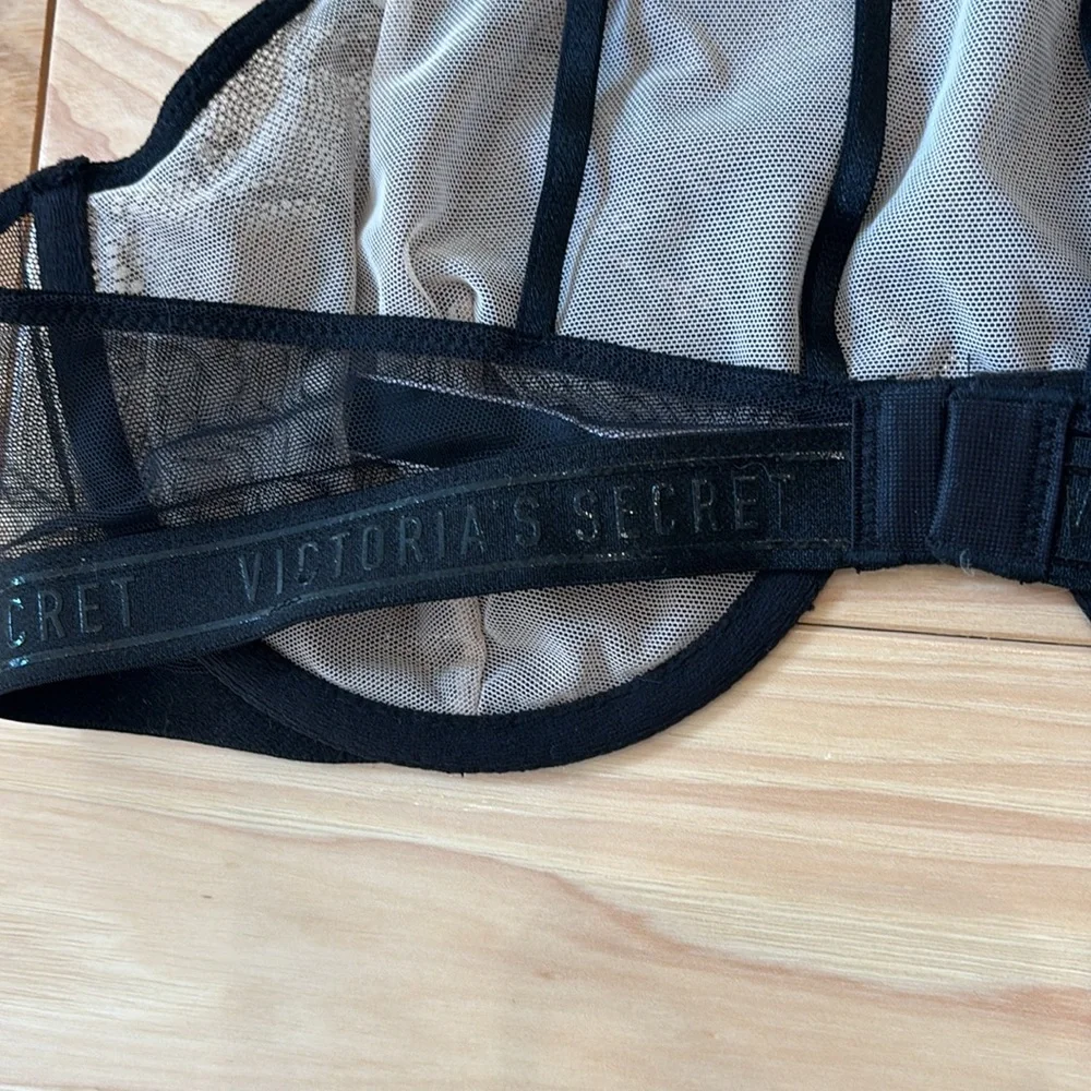 VS Lace High Neck Underwire Bra